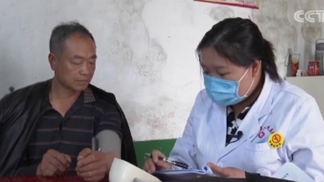 奋斗青春路 | 大山里来了“小村医” 成村民健康“守门人”