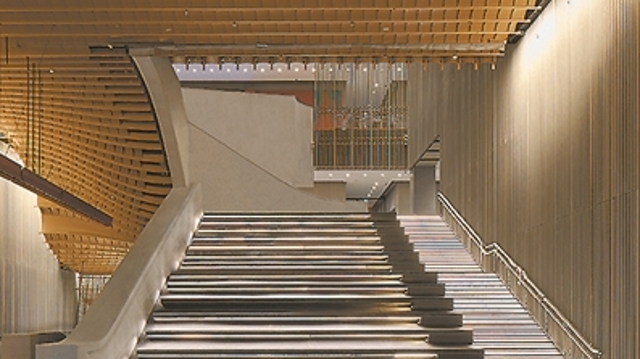 国宝“出宫”耀香江——香港故宫博物馆正式向公众开放