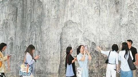 沪粤媒体团提前探营 “文化周”的名剧名角名场面