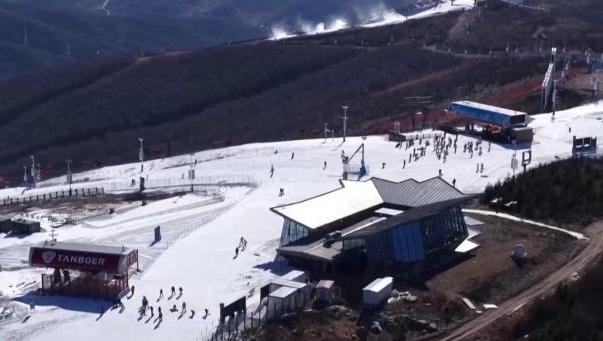 “新雪季”开启！冰雪经济“火”力全开