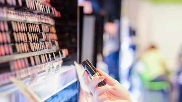 国家药监局通报71批次不合格化妆品 相关企业被立案调查