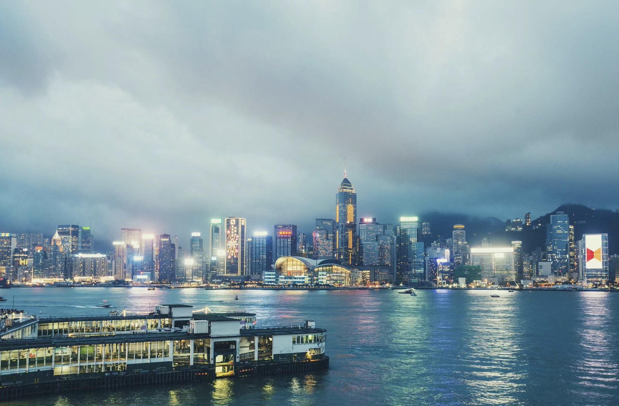 港澳跟团游恢复，香港旅游搜索热度瞬时上涨371%