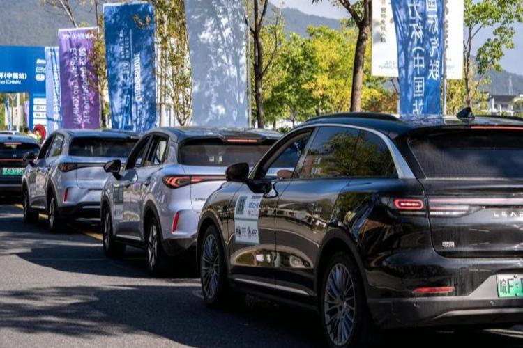 10月我国新能源汽车销量首次超总销量的50%