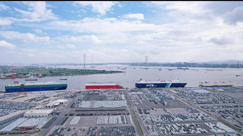 “智车之城”新成果亮相首届AIE展，羊城“智”造驶向全球