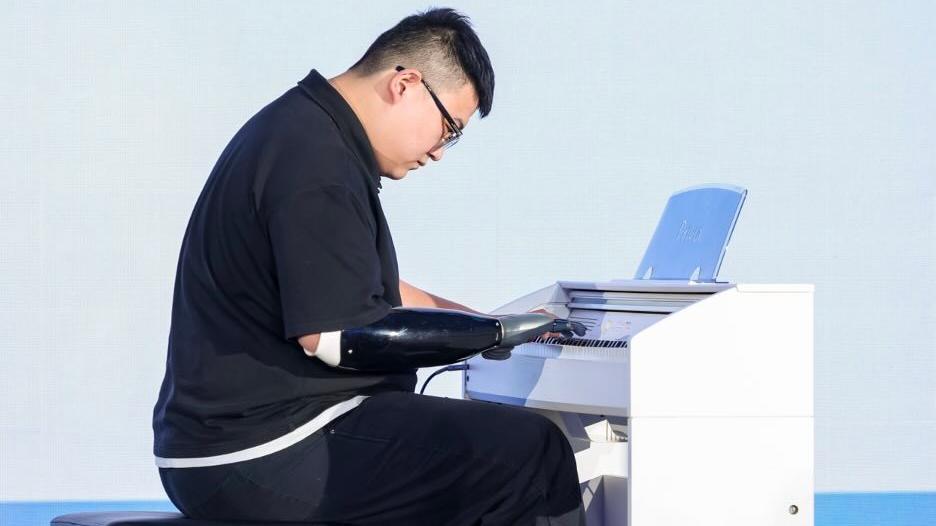 可感知、可触摸、可应用……在AI时代下探寻可持续发展的“解法”