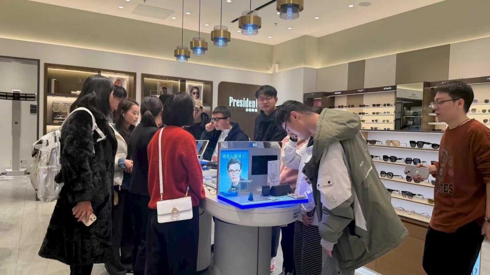 线上抢不到线下缺货，夸克AI眼镜现货被最高炒到5000元