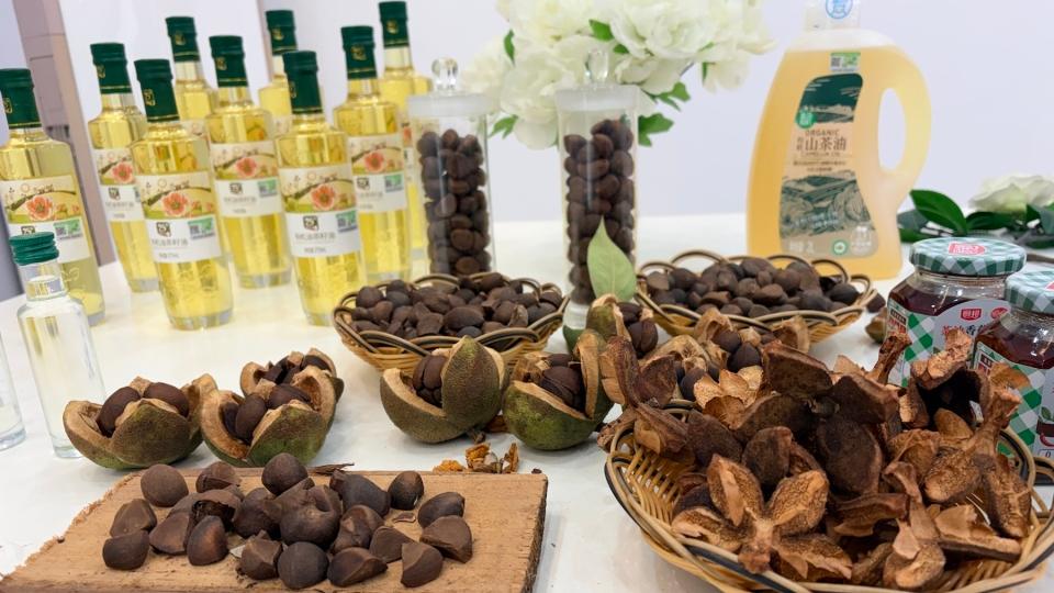 一滴盒马村的山茶油：点亮粤北荒山与都市厨房与梳妆台