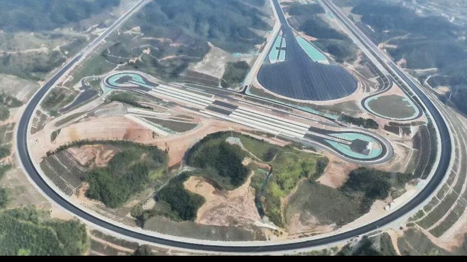 高域与南方试验场共建国家级飞行汽车试飞检测基地