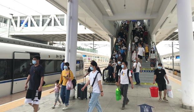 高铁湛江西站：清明假期单日发送旅客破5万人次，创历史新高！