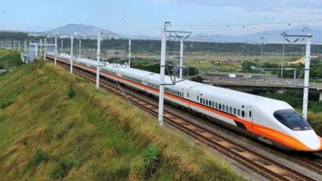 佛山火车站25日全部旅客列车临时停运