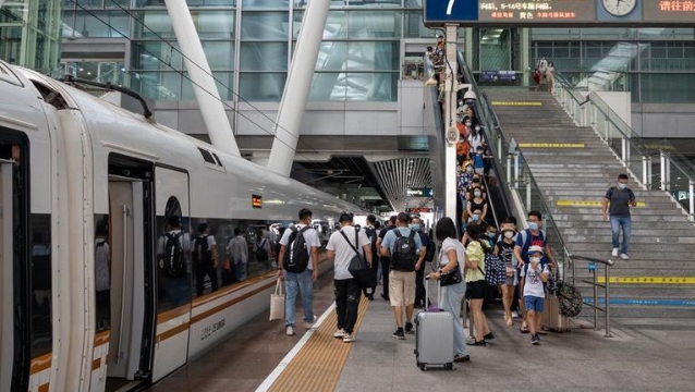 中秋假期广铁发送旅客393.4万人次，客运秩序平稳有序