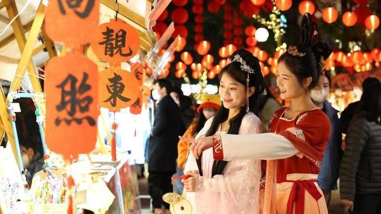 佛山古镇灯会华彩启幕！岭南年俗欢乐节46场活动陪你过大年！