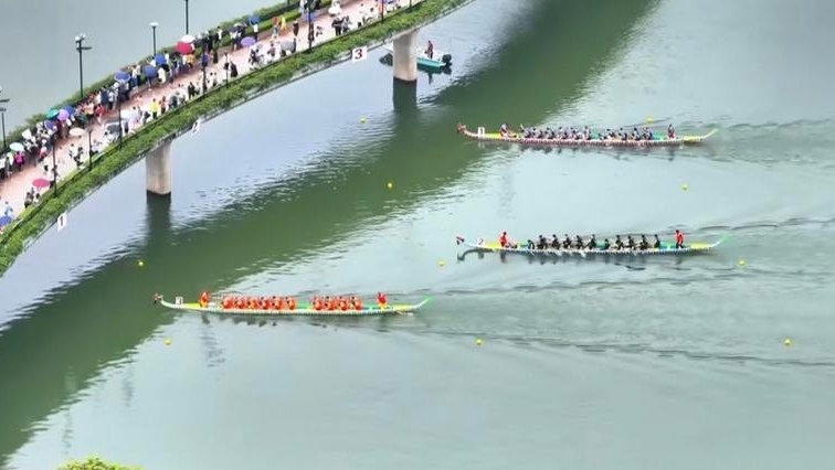 第十七届清远市龙舟锦标赛在北江开桨  清城区龙舟队夺冠