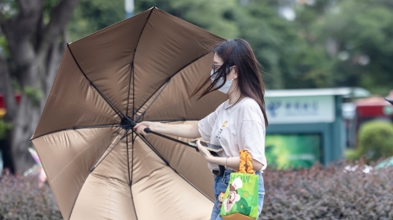 7月18日9时，广东省防风应急响应调整为Ⅲ级