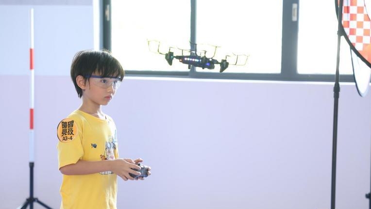 首届广东省青少年科技创客大赛总决赛在穗举行