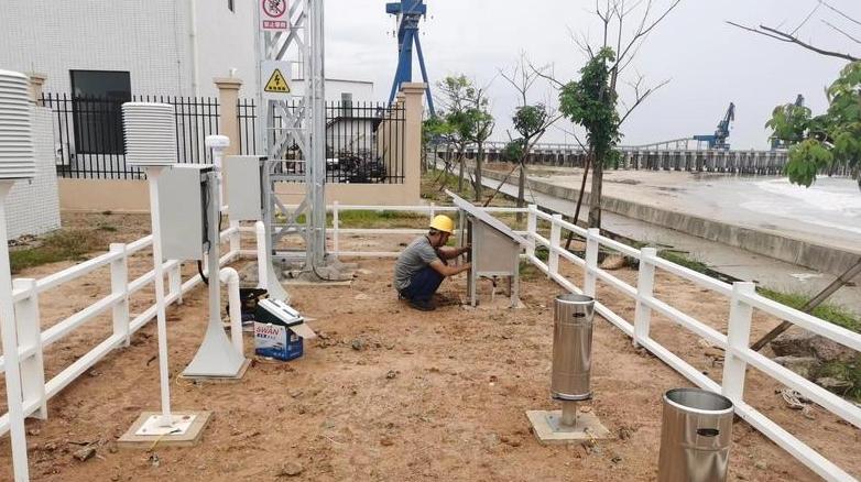 “苏拉”逼近，广东各地严阵以待