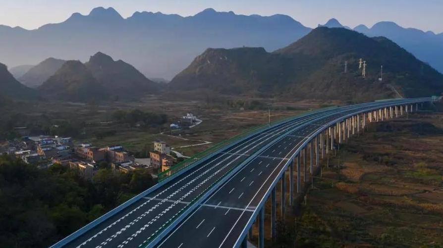 广东8条路段、5座桥、108个收费站采取交通管制