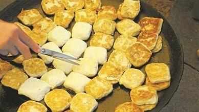 百千万见“文”录丨品味豆腐润 游览山村“宫殿”