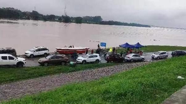 近500人被紧急转移撤离！佛山三水多个江心洲道路被淹