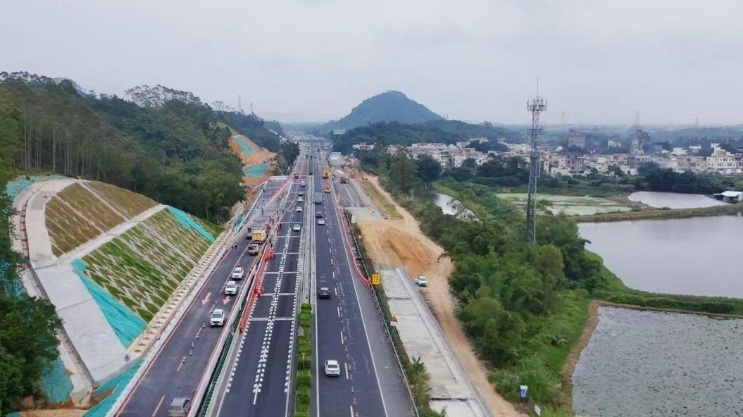 广云高速改扩建项目完成第二次交通转换