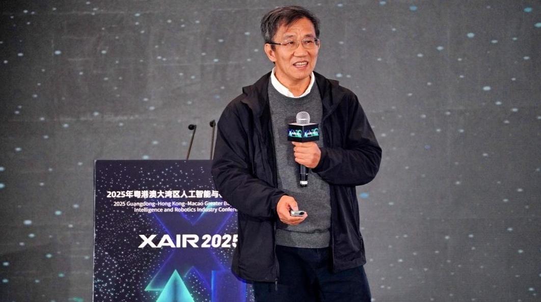 李泽湘:大湾区完整的供应链体系是发展“新工科教育”得天独厚的条件