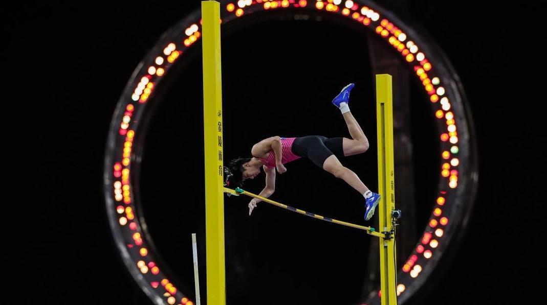 【图集】“聚光灯外 掌声之后”——十五运会赛场表情图谱