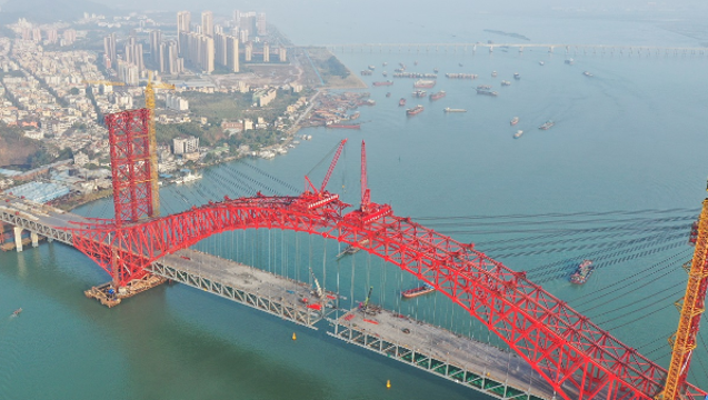 南沙重要跨江通道！明珠湾大桥拱肋成功合龙