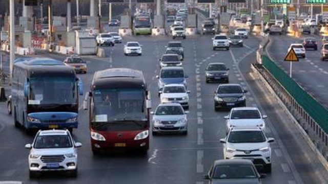 交通运输部：清明假期首日全国共发送旅客5143.4万人次