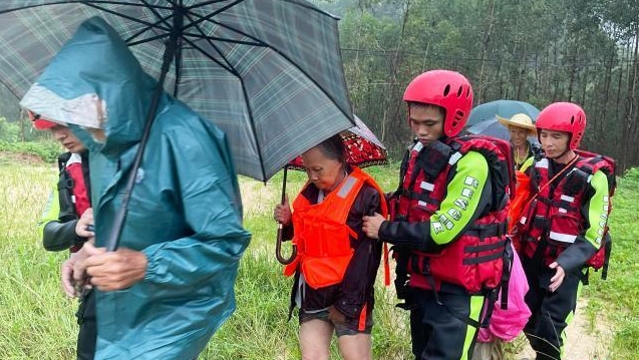 台风“暹芭”致广西玉林9.76万人受灾