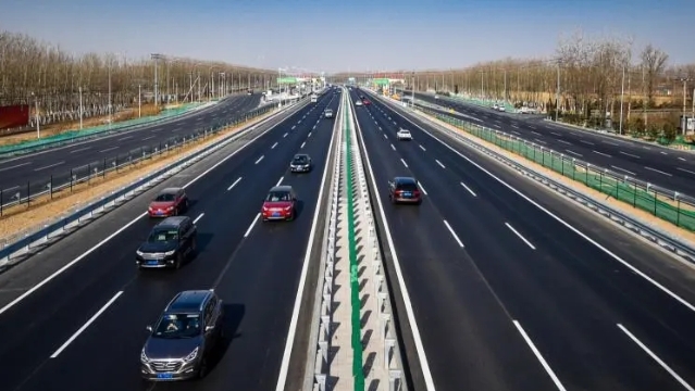 公安部发布中秋节道路交通安全预警