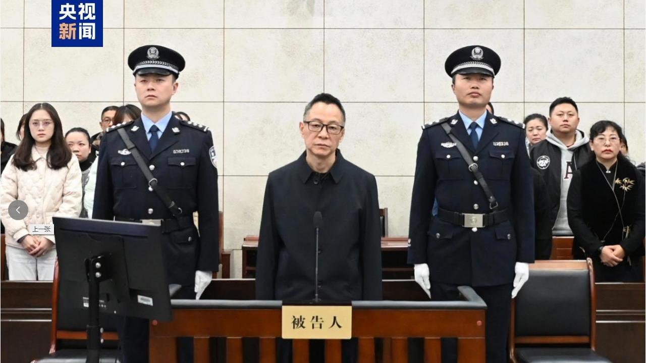 云南省委原常委、省政府原副省长李石松受贿案一审宣判