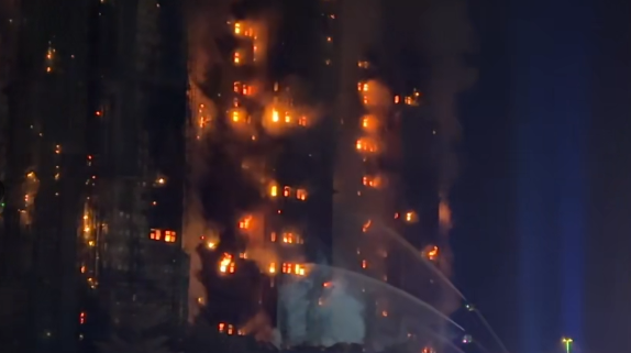 香港大埔火灾已致13人遇难28人受伤