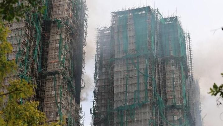 李家超：香港大埔火灾火势受控，已经成功救出55人