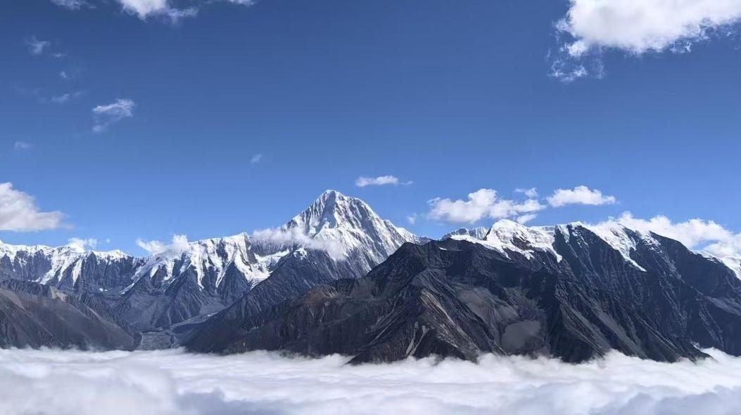 四川甘孜部分景区封山至明年5月底