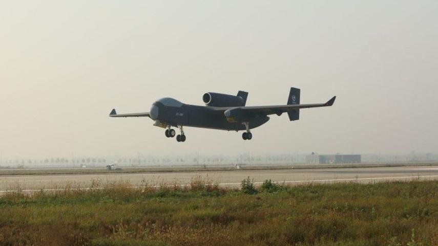 “九天”无人机成功首飞