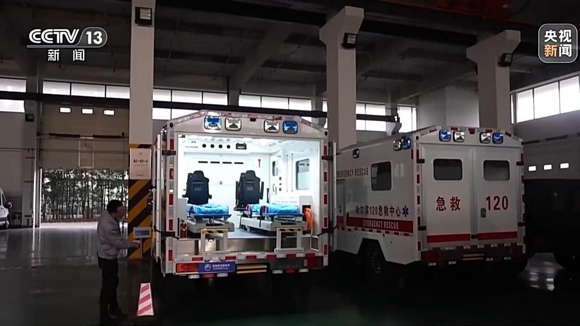 “天价救护车”涉事医院被罚款 患者转院“路”难在哪?