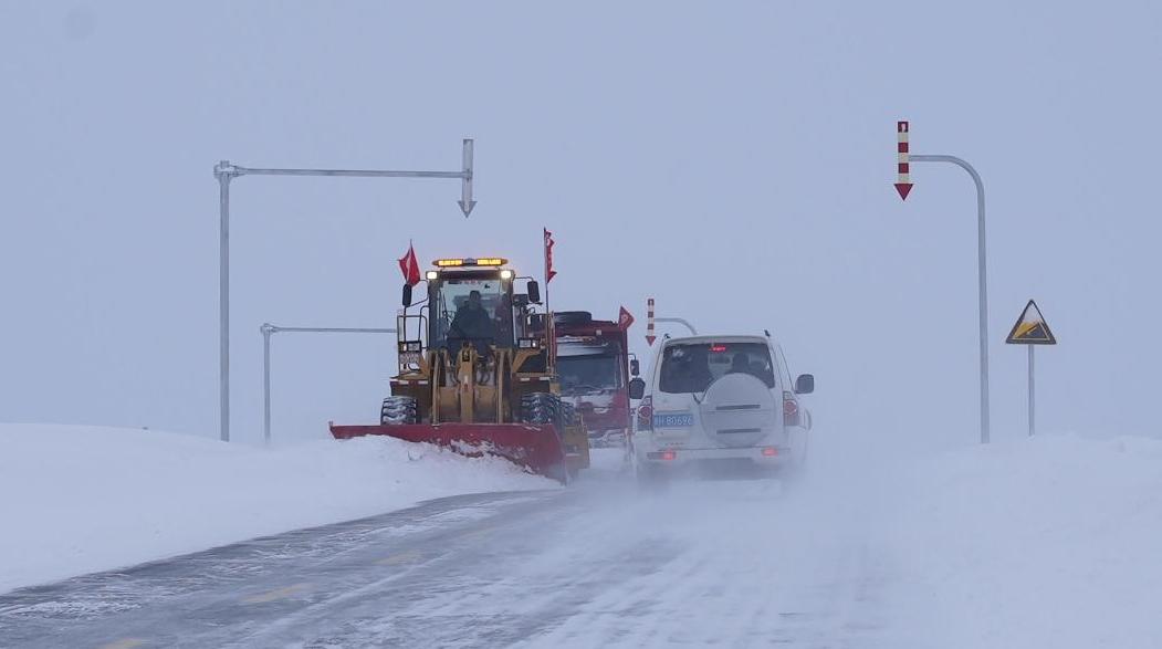 新疆北部内蒙古东北地区有降雪，华南等地森林火险气象等级高