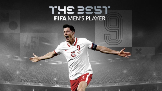 莱万蝉联世界足球先生，梅西C罗领衔世界最佳阵容！
