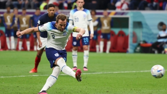 法国队2-1英格兰队，本届世界杯四强全部产生