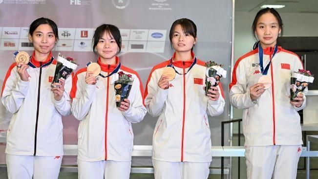世界青少年击剑锦标赛：中国队获女子花剑团体铜牌(图1)