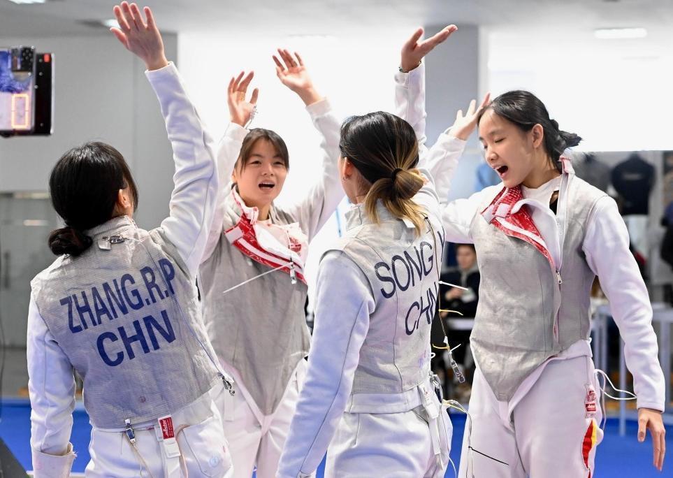 世界青少年击剑锦标赛：中国队获女子花剑团体铜牌(图3)