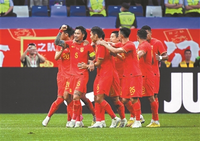 欣喜!扬科维奇找到新进攻组合(图1) 欣喜!扬科维奇找到新进攻组合(图1)