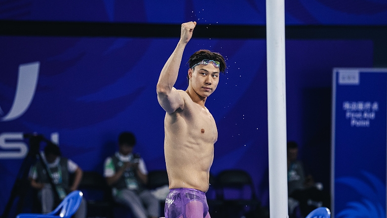 覃海洋男子50米蛙泳夺冠 完成包揽大运会三金小目标