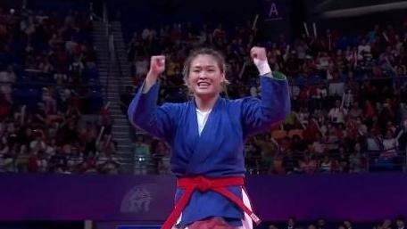 刘毅夺得杭州亚运会克柔术女子87公斤级金牌