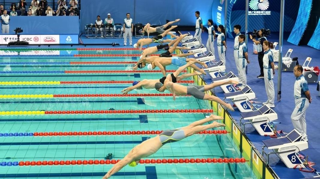 山东队张展硕夺得十五运会男子200米自由泳冠军