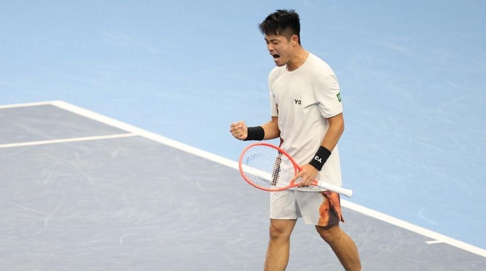 全运会网球男单展开巅峰对决 商竣程吴易昺会师决赛