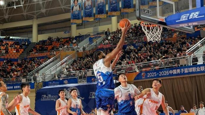 CBA:新疆男篮取得常规赛“开门红”