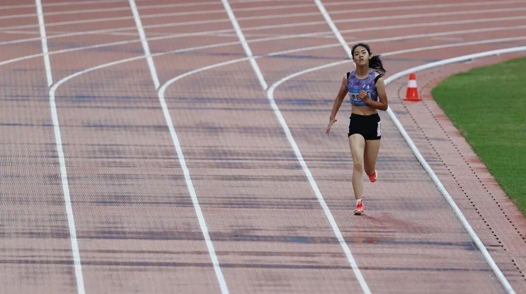 今日闭幕!这些励志瞬间,令人动容