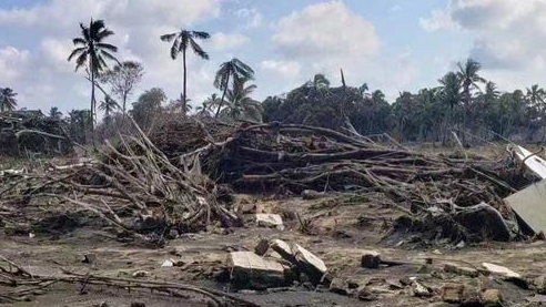 汤加火山喷发引发海啸已造成6人死亡