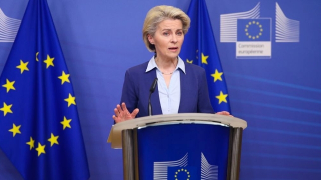 欧盟委员会主席：乌克兰入盟可期 现在与俄和谈重要
